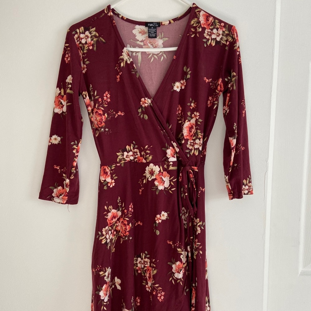 Burgundy women’s fall floral dress